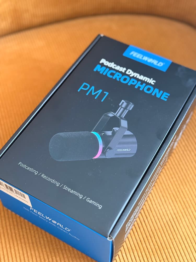 גם וגם: כשחברת מסכים מחליטה לייצר מיקרופון (ומה זה קשור לתסמונת התמנון שלי?)